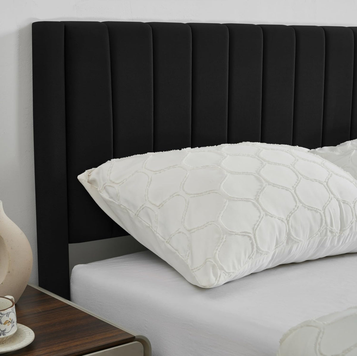 Queen Size Velvet Upholstered Platform Bed Frame T723134