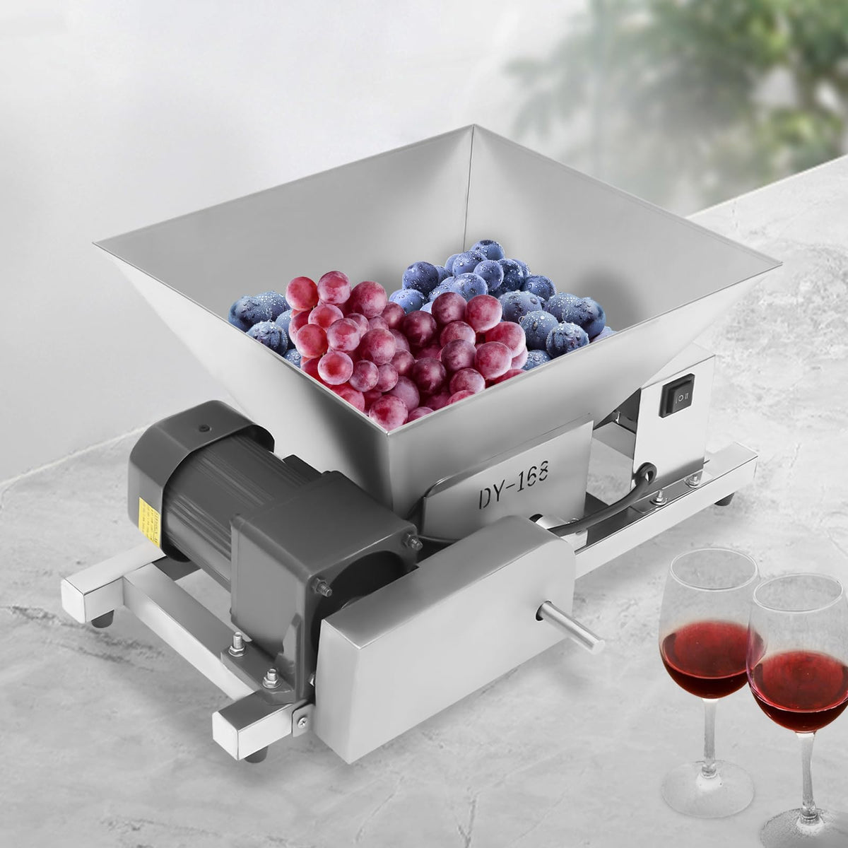 4L 60W Fruit Crusher R7432
