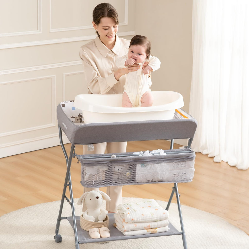 Portable Adjustable Height Folding Baby Changing Table with Wheels C82707