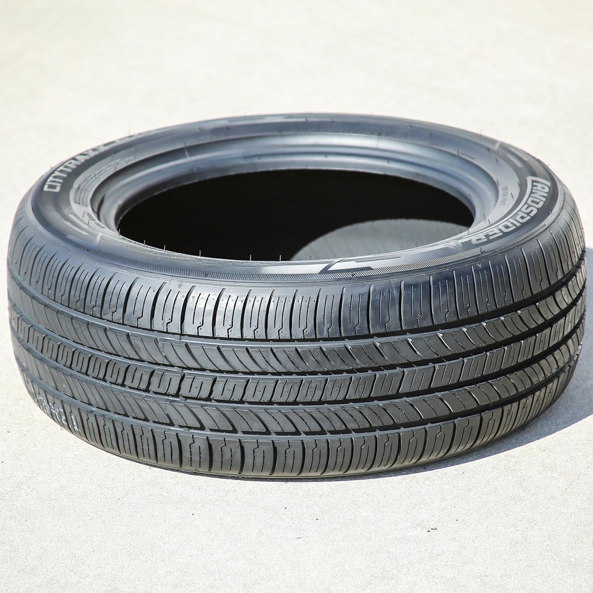 205/65R15 94H SL All Season Passenger Tire U562