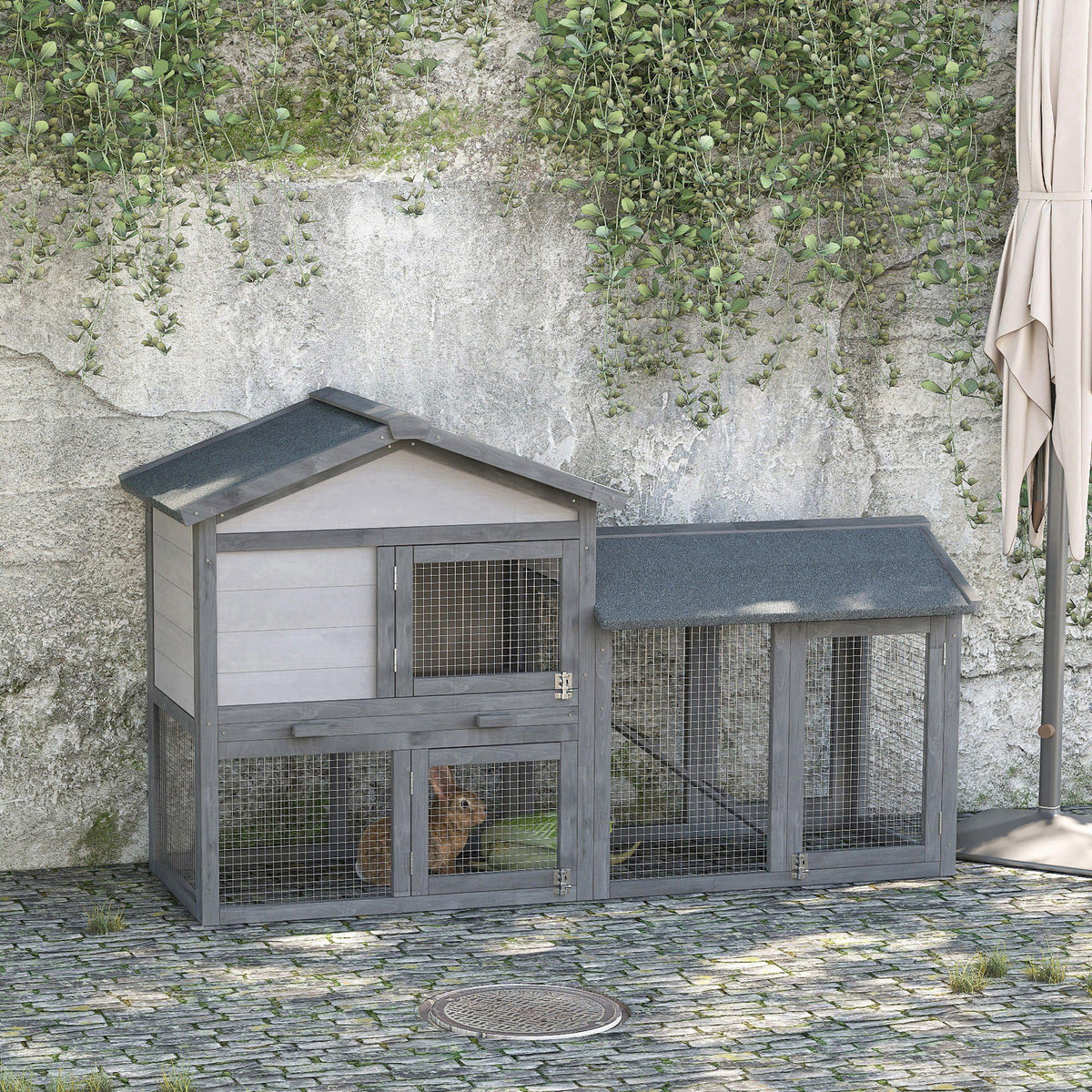 Wooden Rabbit Hutch with Ramp and Water-Resistant Roof Z604
